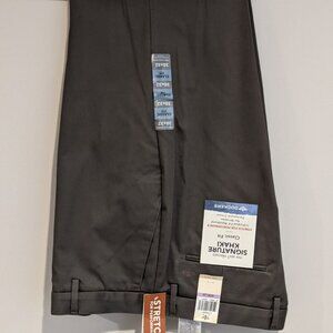 Dockers Signature Khaki Classic Fit Mens Stretch Pants